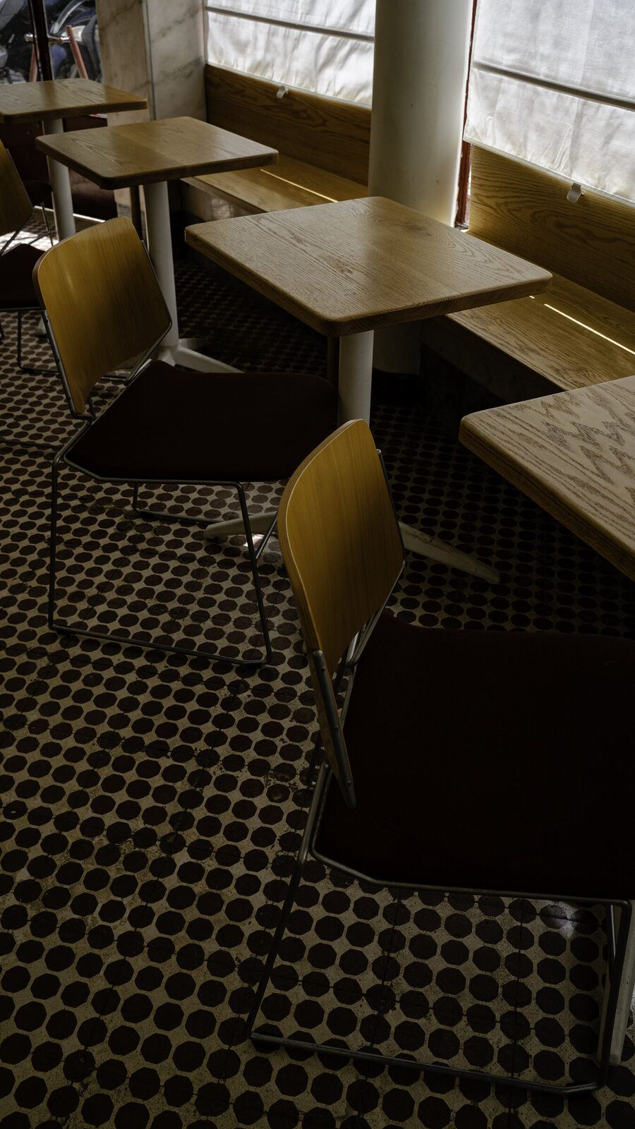 Oak tables, TACT